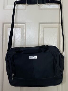Protege. Black Laptop Shoulder Bag for Men - Professional Travel Carry